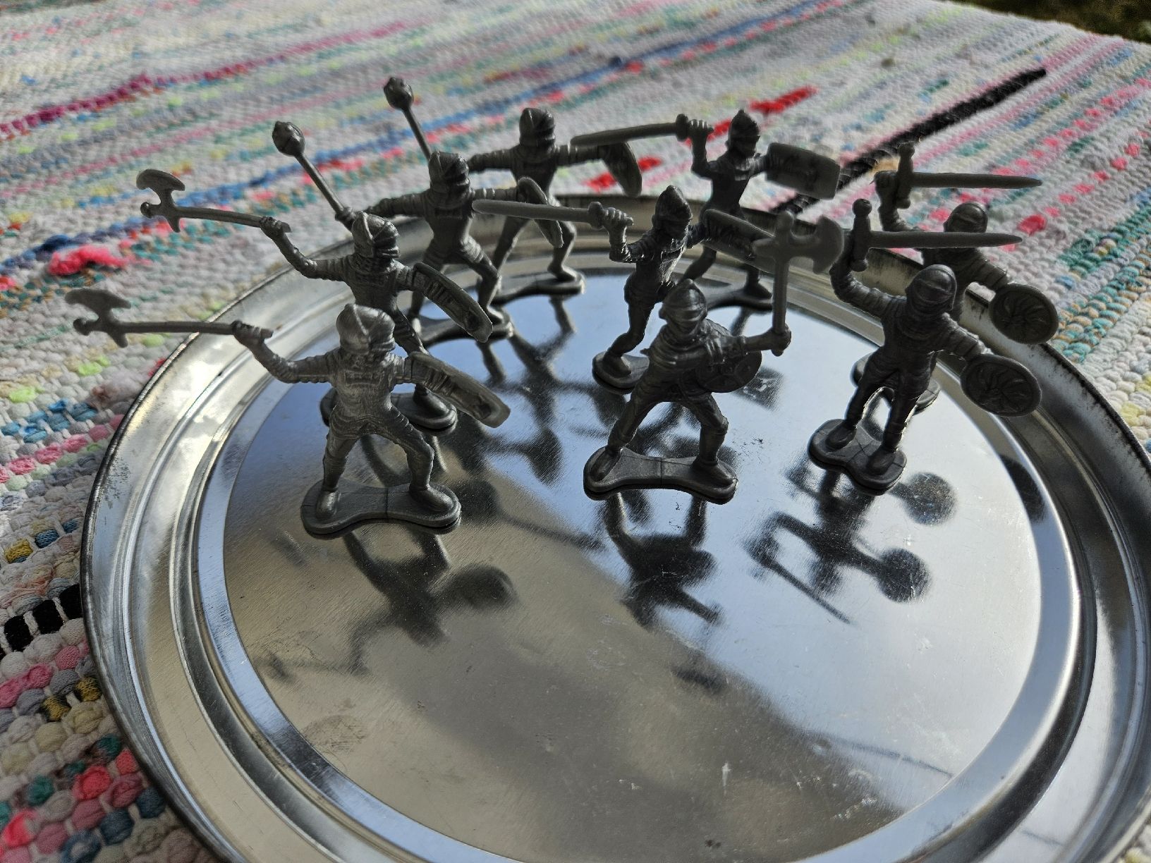 Statuette: 9 Ritterfiguren, Plastik – Usato da Wettingen venduto da Sk8ertomda