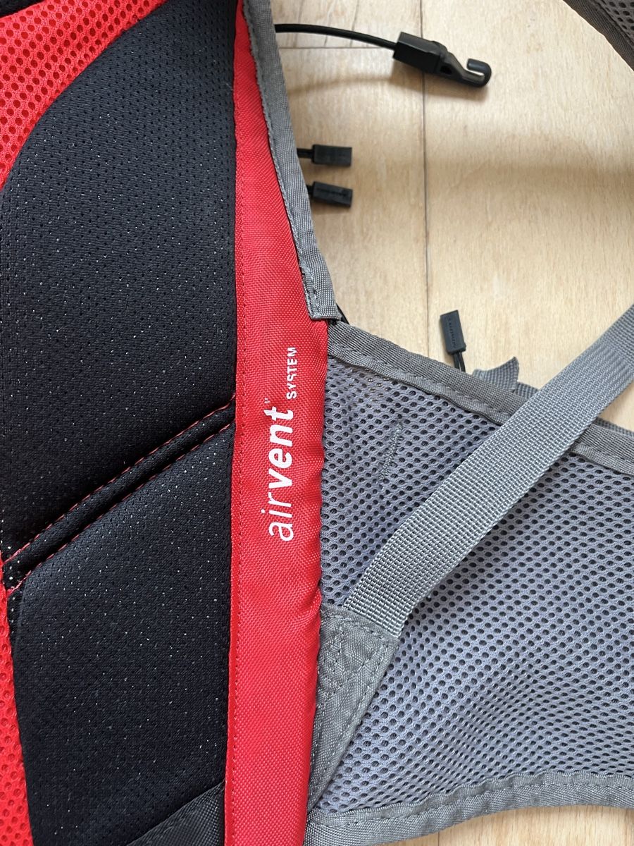 Salomon Zaini: Salomon, Lauf,Joggingrucksack M – Usato da Aesch BL venduto da shuja01 5