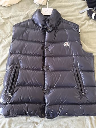 Gilet Moncler Tib bleu taille 4 état neuf 