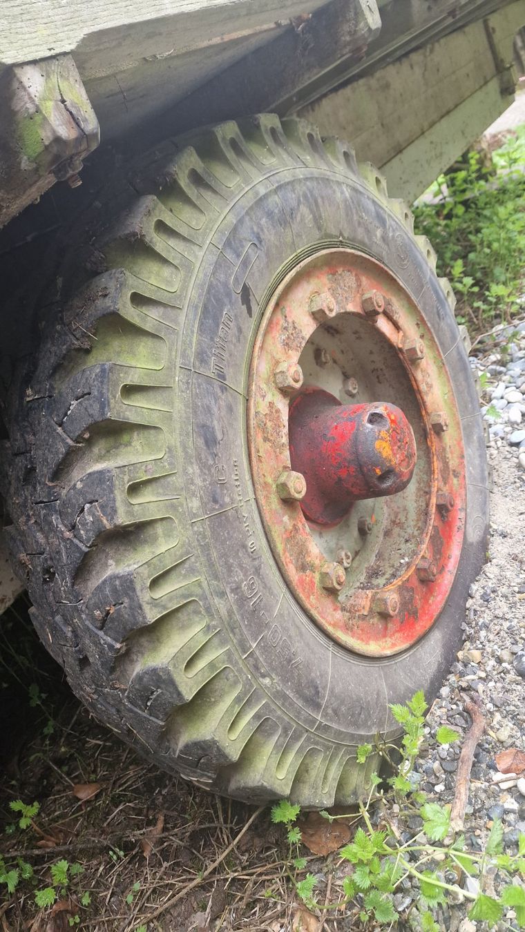 Rimorchi: GRATIS Traktor Flachwagen – Usato da Bottighofen venduto da Zwanzgerli 7