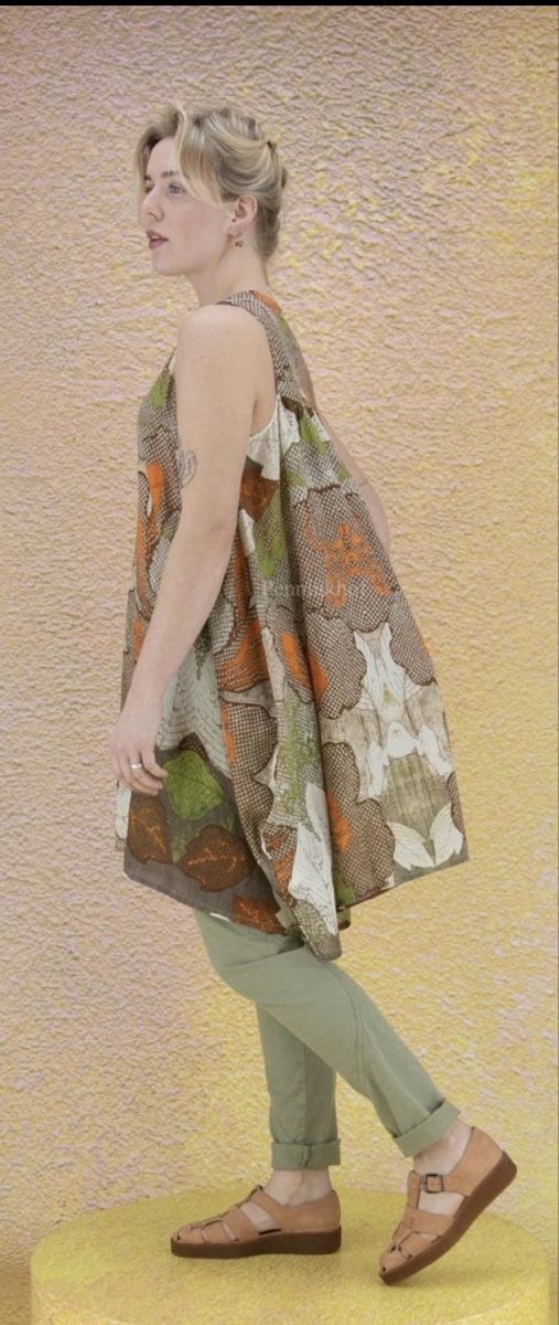 High Lotti di vestiti: Pantalon et tunique High Use, taille 32-34 – Usato da Vernayaz venduto da Veron1 9