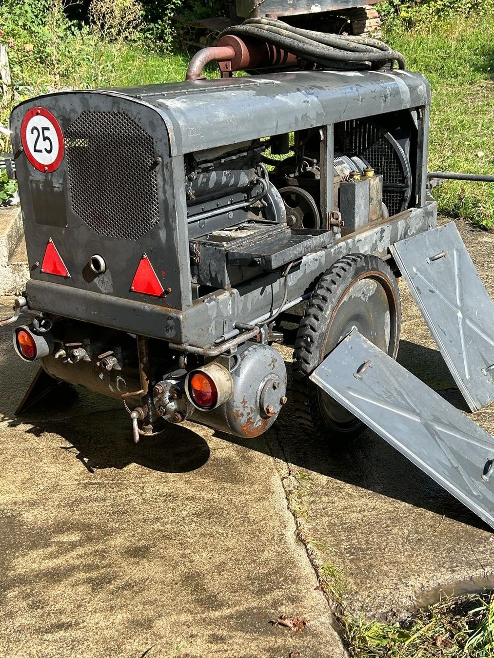 Compressori: Baukompressor Benzinmotor – Usato da Turbenthal venduto da Tish_77