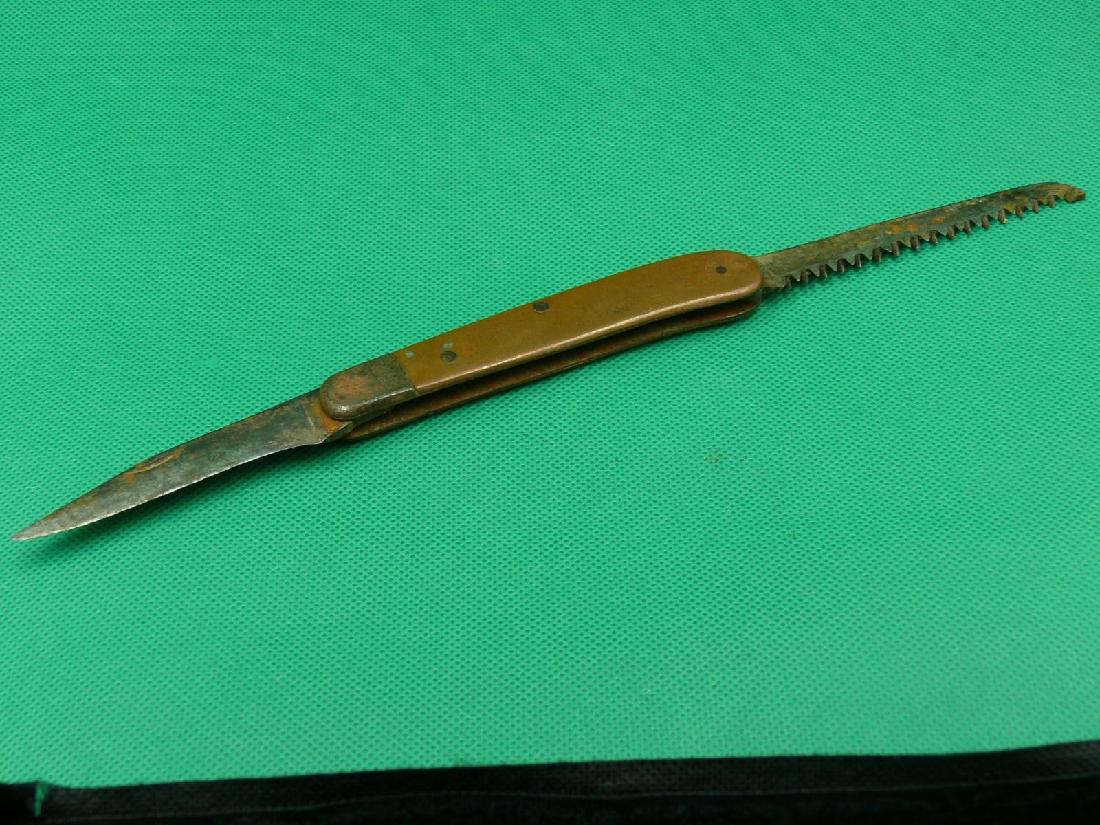 Coltelli tascabile: Altes Sackmesser mit Säge und Klinge – Usato da Schwarzenburg venduto da Unterwahlern 3