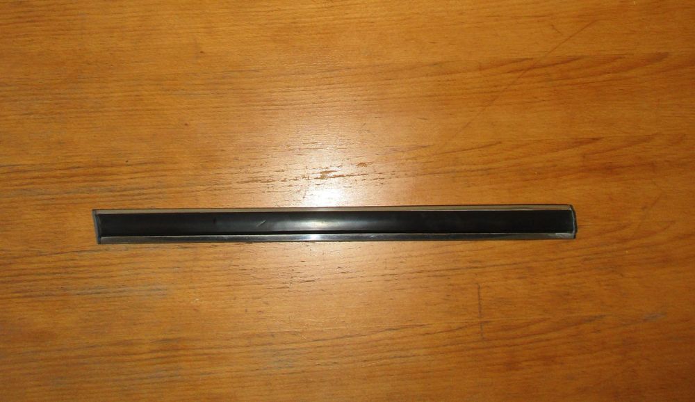 Original BMW Stossleiste Seitenwand Hinten Rechts 5er E12 M TECHNIC