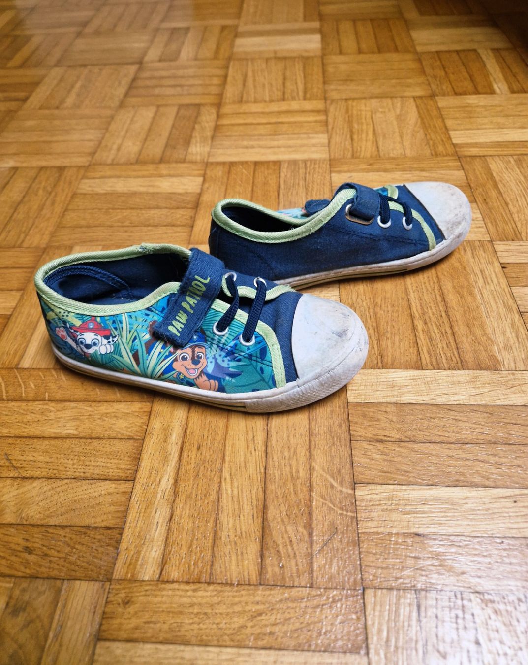 Scarpe per ragazzi: Turnschuhe Grösse 29/30 – Usato da Stüsslingen venduto da white_angel86 1