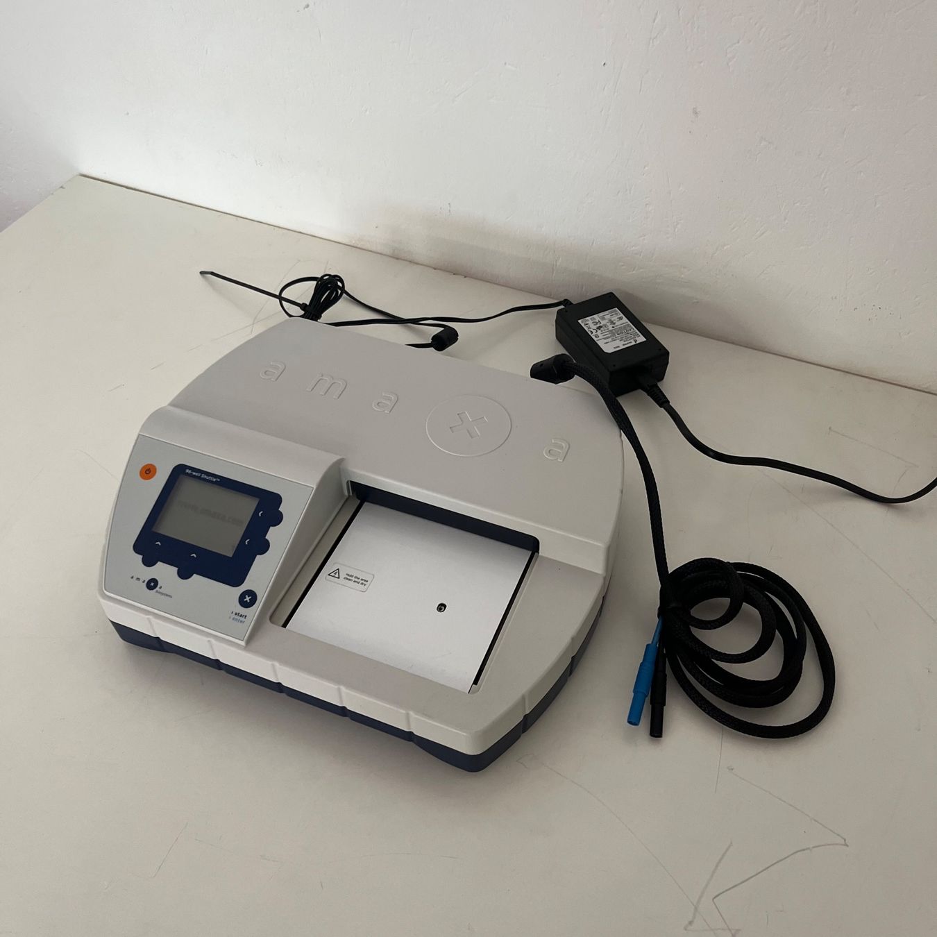 Accessori da laboratorio: amaxa 96-Well shuttle – Usato da Niederdorf venduto da LeptonAG_Labor