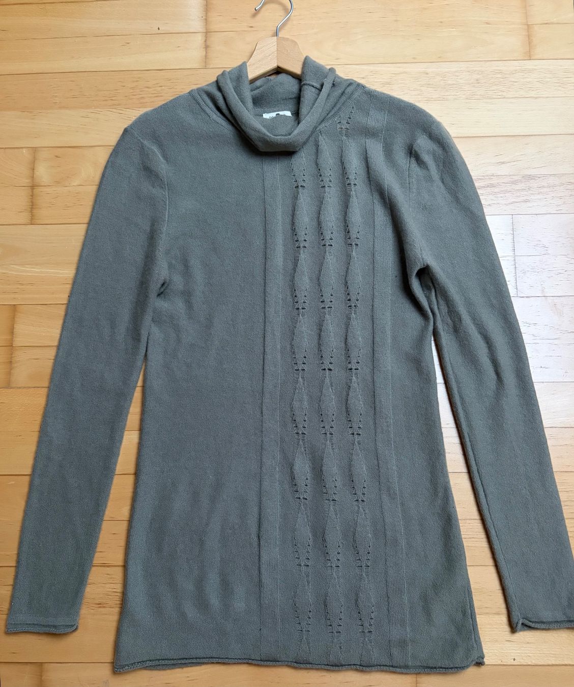Maglioni & Felpe: Grüne Erde Kaschmir Longpullover / Kleid Gr.38 – Usato da Unterägeri venduto da Jutka_04