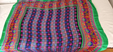 Wunderschönes Foulard von Yves Saint-Laurent - XXL !