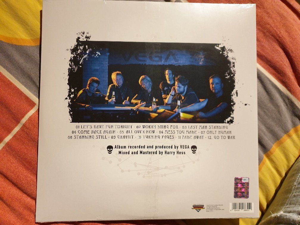 Vinyles: Vega – Only Human – Neuf avec emballage d'origine à Brittnau par Zibu 1