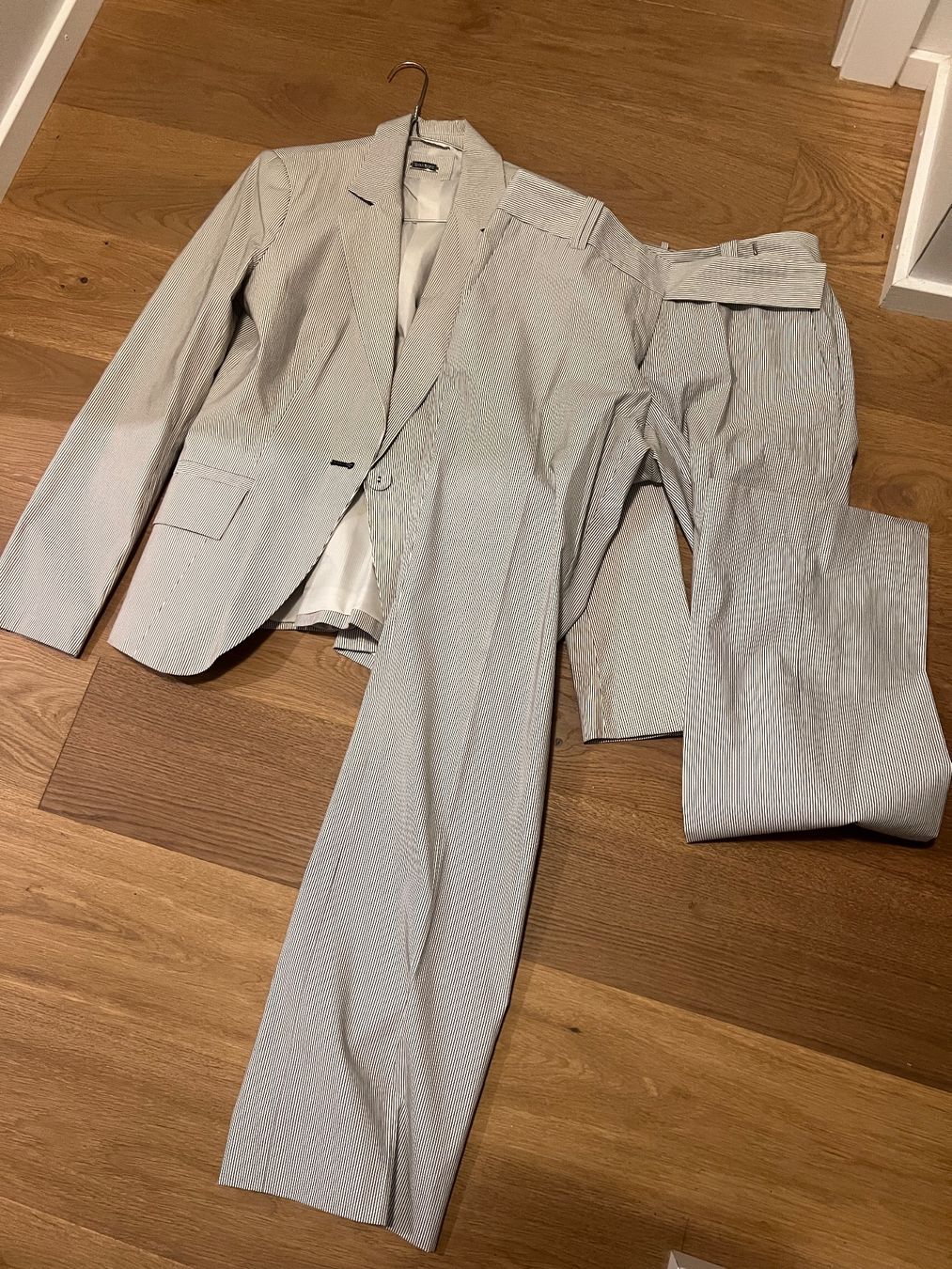 Zara Completi & Tailleur: Zara Basic Hosenanzug grau gestreift, Gr. M, top Zustand! – Usato da Herzogenbuchsee venduto da jenny.24.01 1