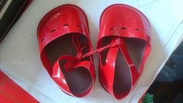 Puppen-Schuhe rot Kunststoff 8 x 5 cm