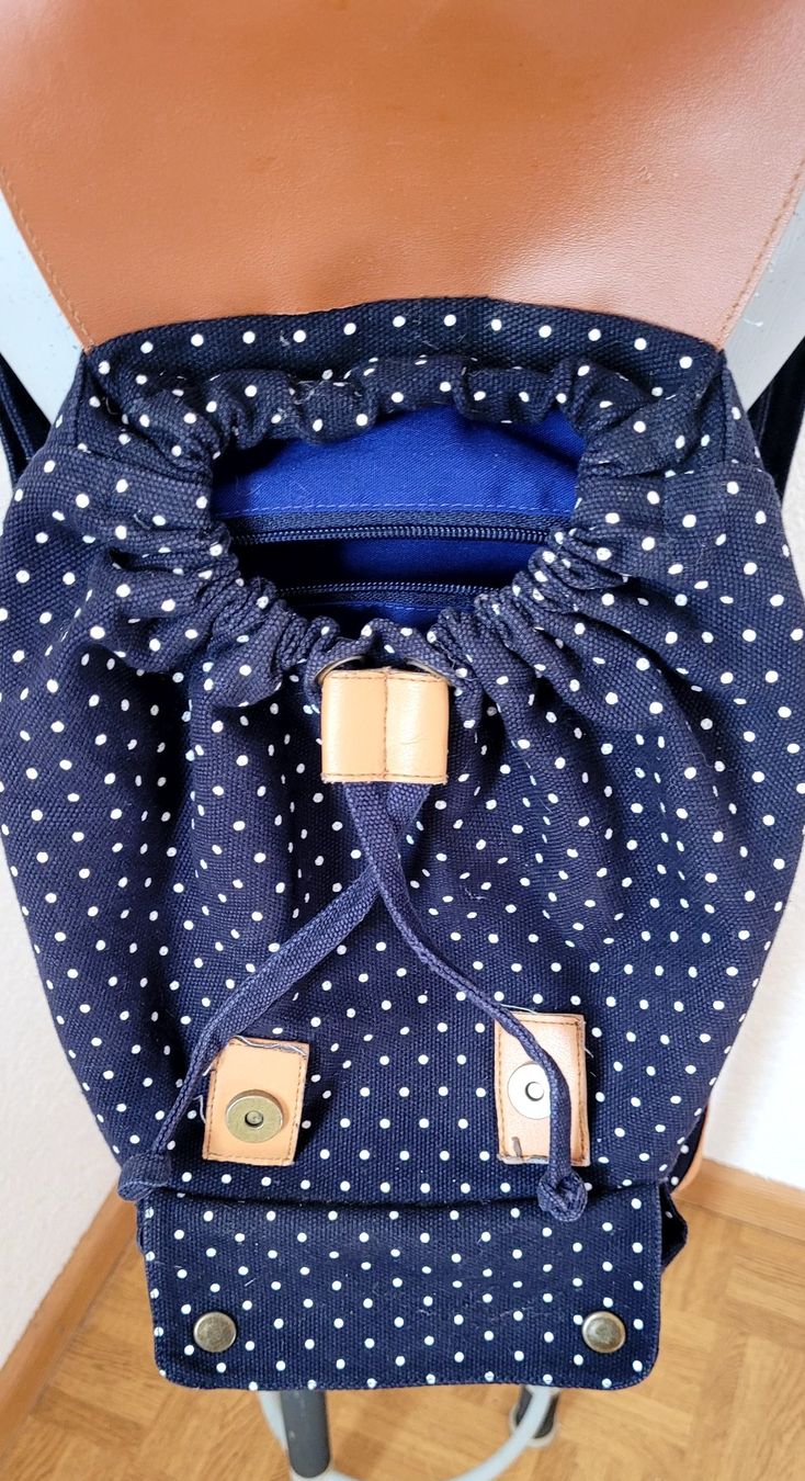 Zaini: Ripples cooler Rucksack mit Punkten – Usato da Füllinsdorf venduto da Sunnebliemli7 2