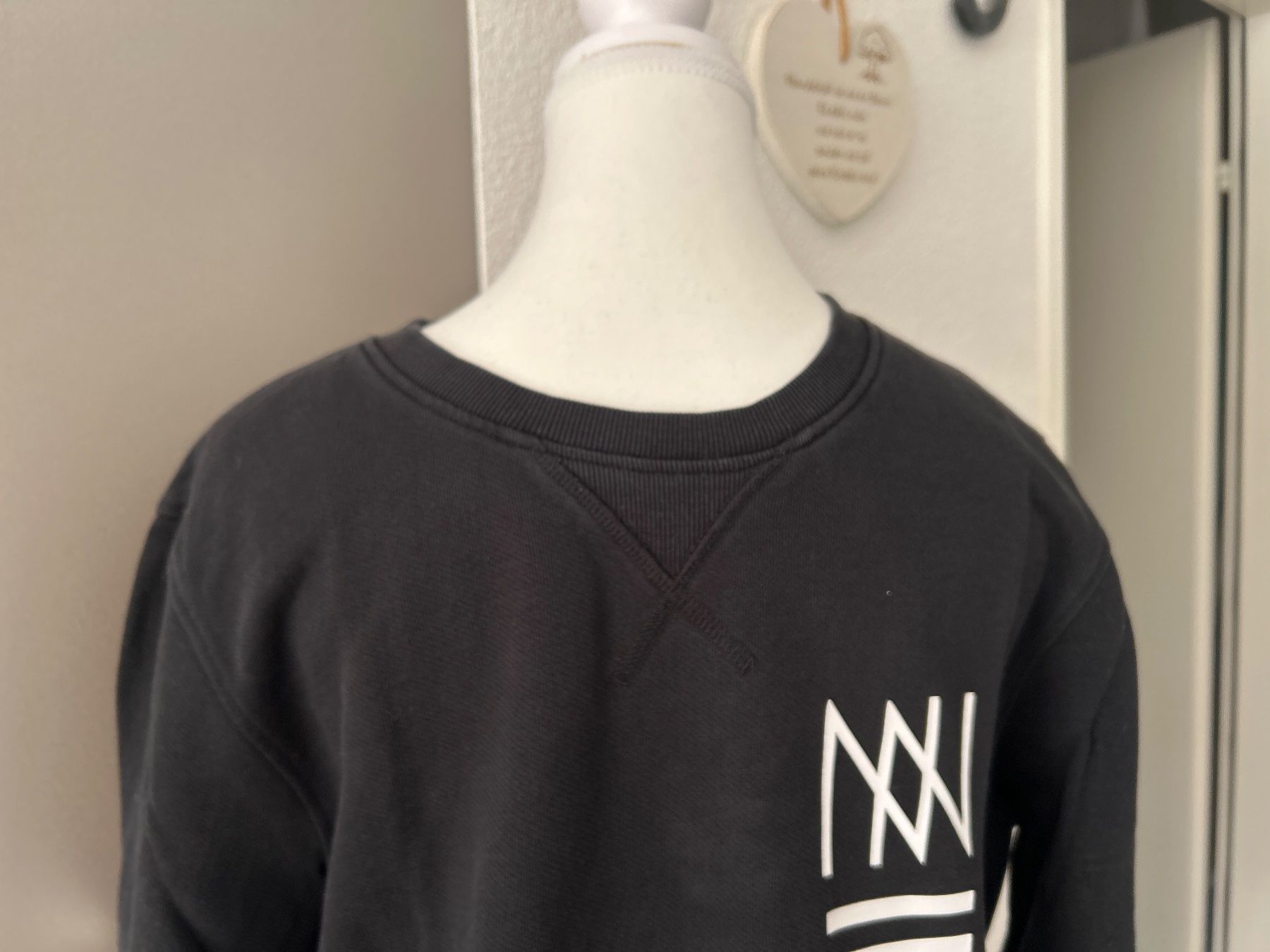 Pullover & Sweatshirts: Non Grada Pullover schwarz Gr. M – Gebraucht aus Brunnen von Nala2929 3