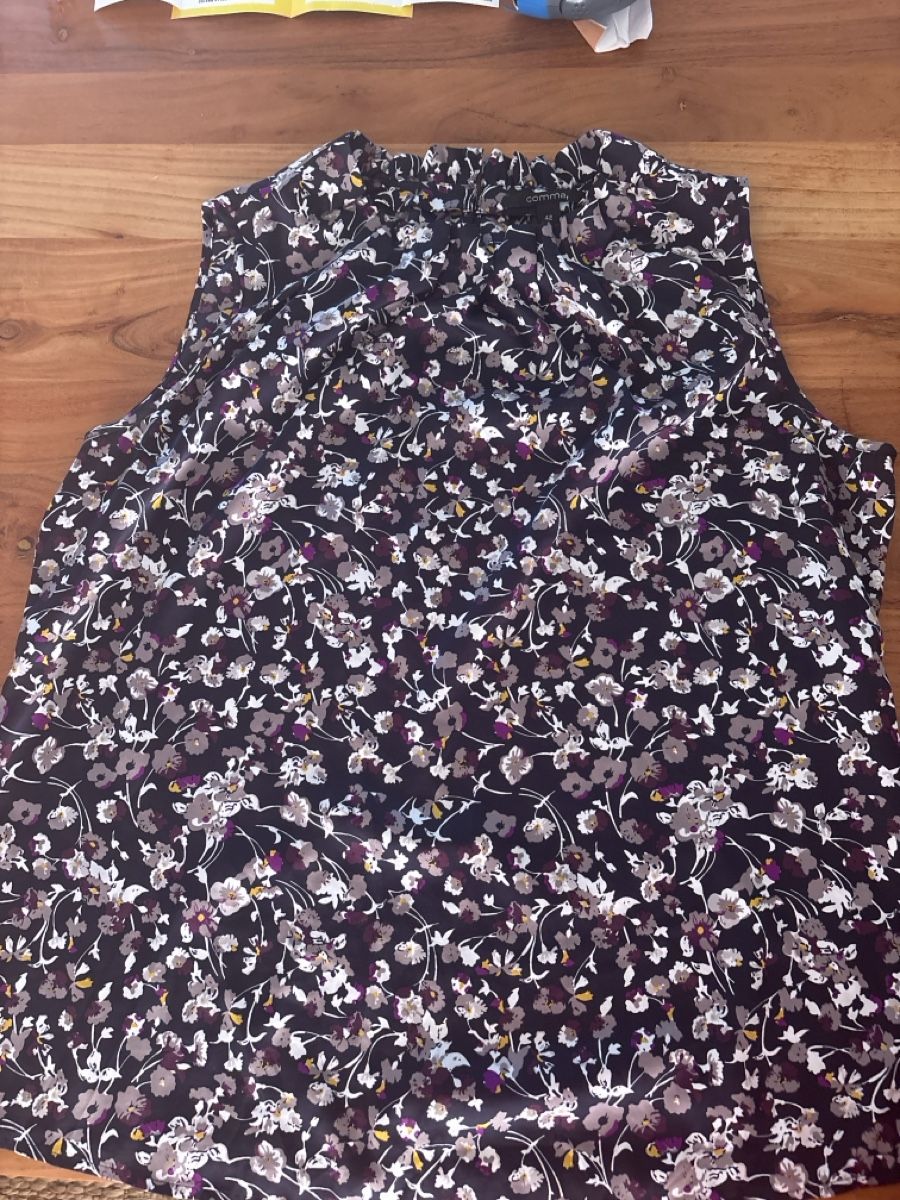 Comma Camicette: Damen Bluse floral Grösse 42 von Comma – Usato da Oberembrach venduto da cla_xrg8
