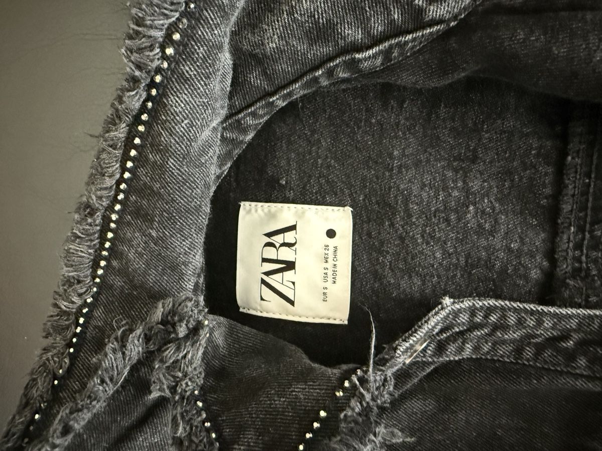 Zara Giacche: Zara schwarze Denimjacke Grösse S – Usato da Winterthur venduto da yar_dpp8 1