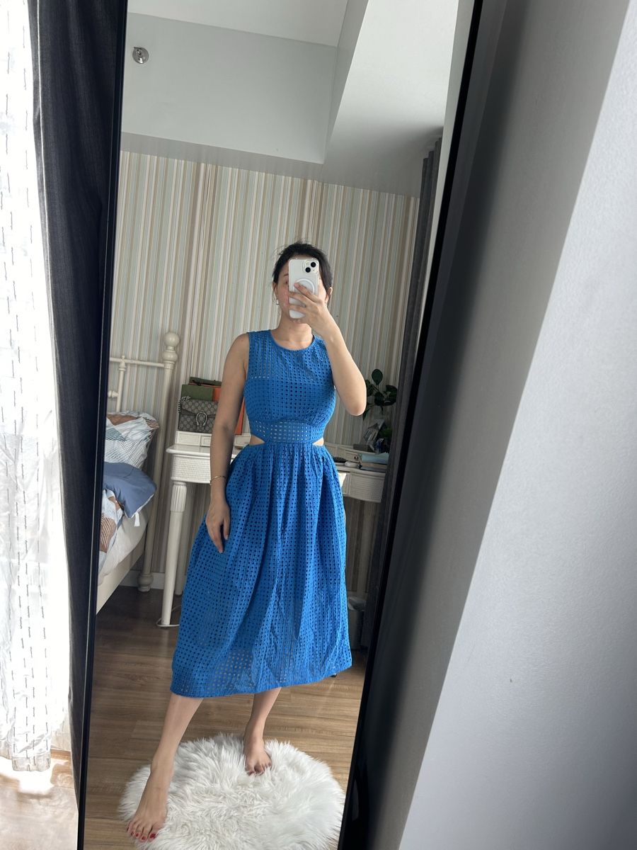 Vestiti: Blue Midi Dress – Usato da St.Josefen venduto da lop_lh8d 1