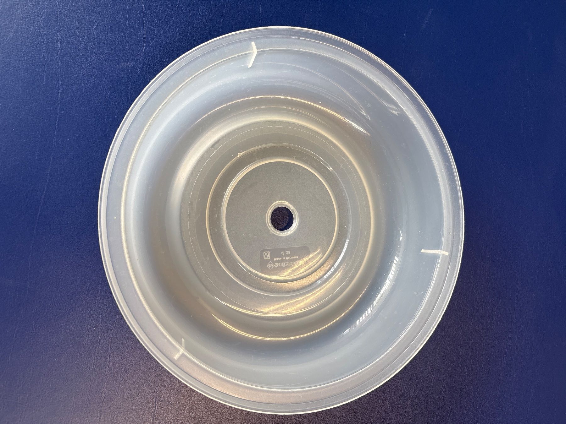Elettrodomestici da cucina: Microwellenabdeckhaube; Durchmesser 25 cm – Usato da Wetzikon ZH venduto da CZ. 2