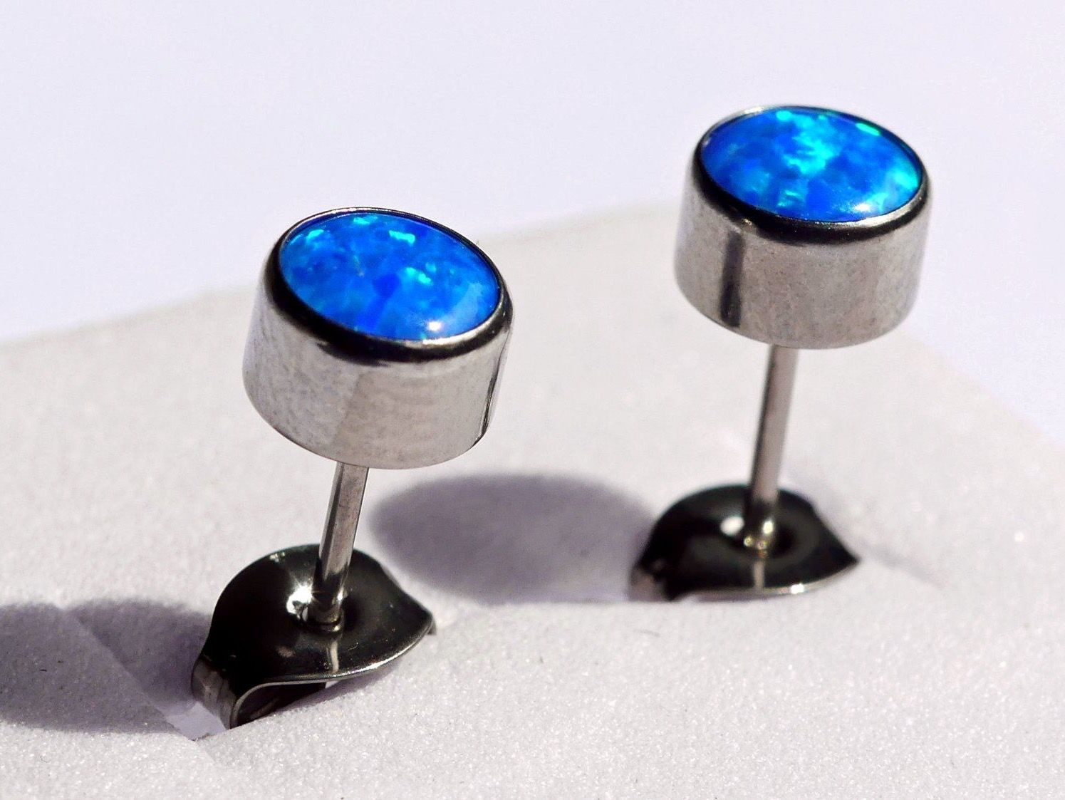 Orecchini pendenti & Orecchini a lobo: Ohrsteker aus Titanium mit Opal – Nuovo e nell'imballaggio originale da Matten b. Interlaken venduto da kero71 7