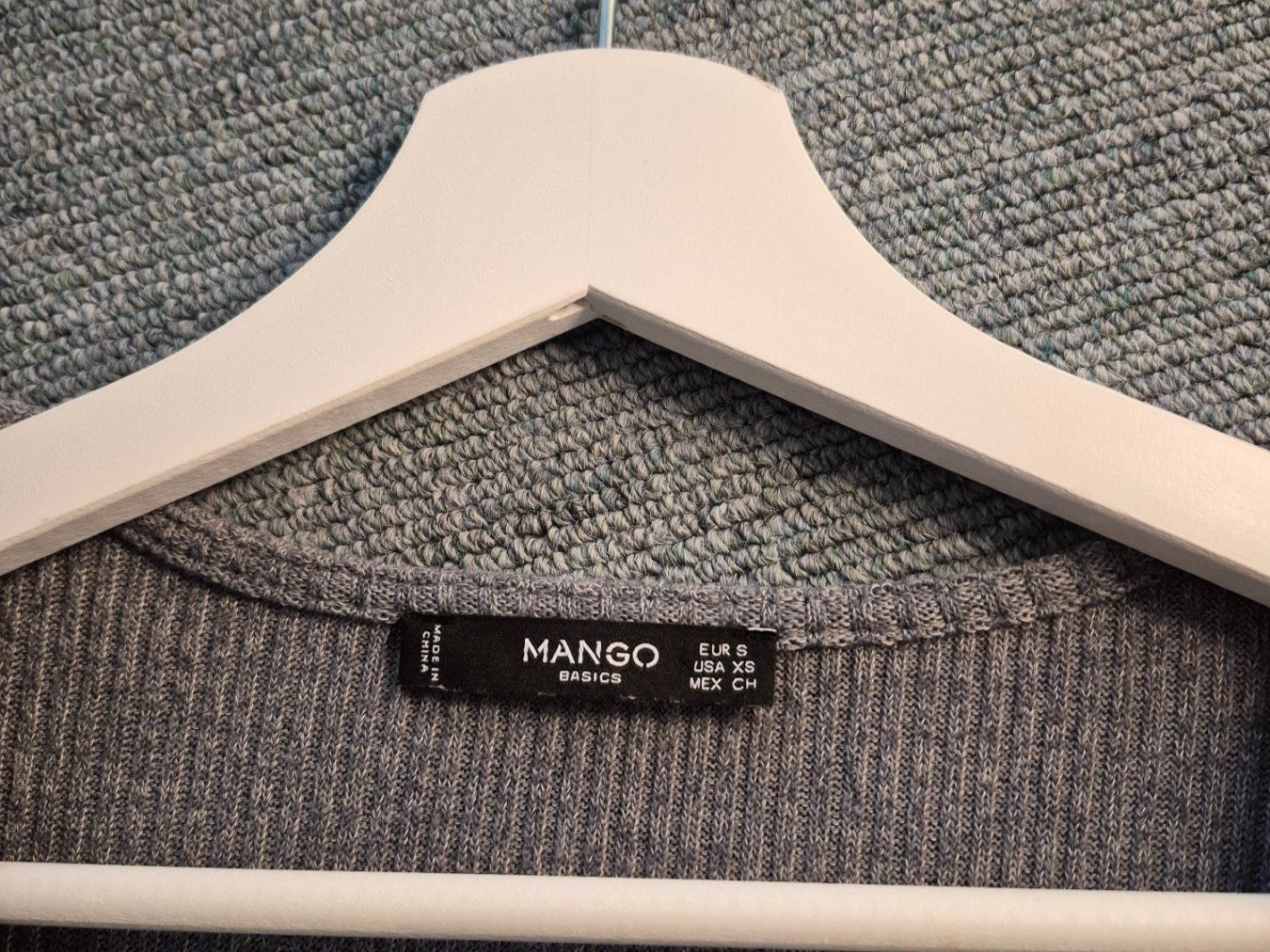 Mango Kleider: Strickkleid Mango grau meliert gerippt Grösse S – Gebraucht aus Wil SG von sus_959d 1