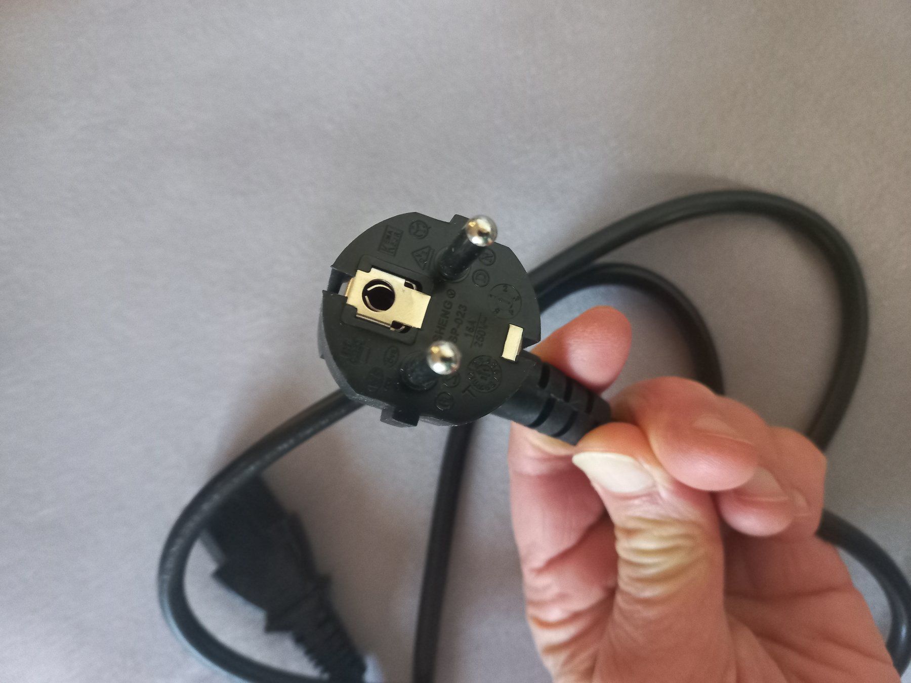 Cavi: Neuer Deutscher Schuko Netzstecker – Nuovo (secondo la descrizione) da Möriken AG venduto da Brigitte111