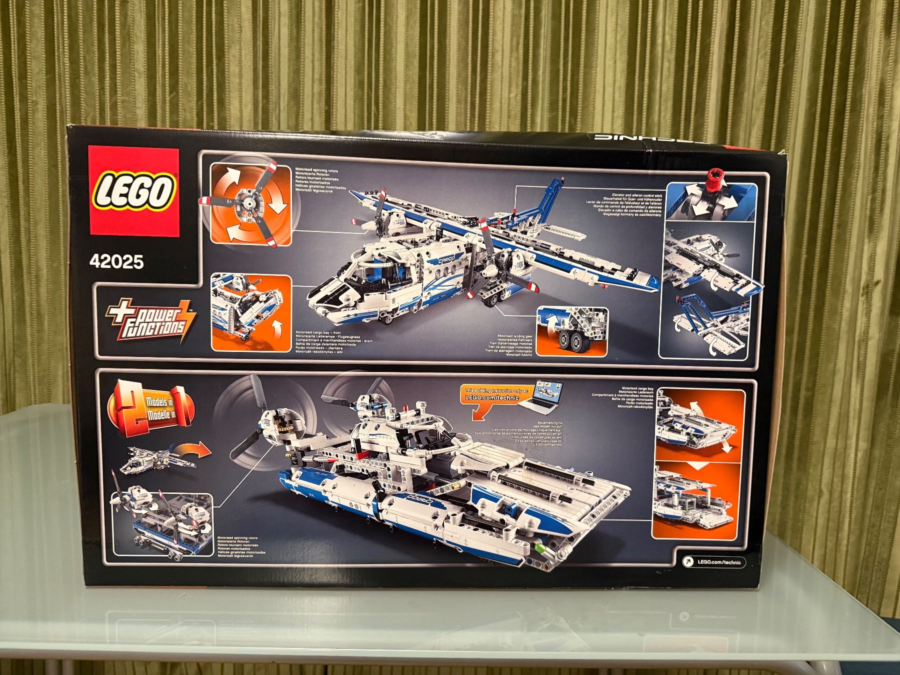LEGO Technic 42025 Frachtflugzeug. Neu und OVP (Neu und ...