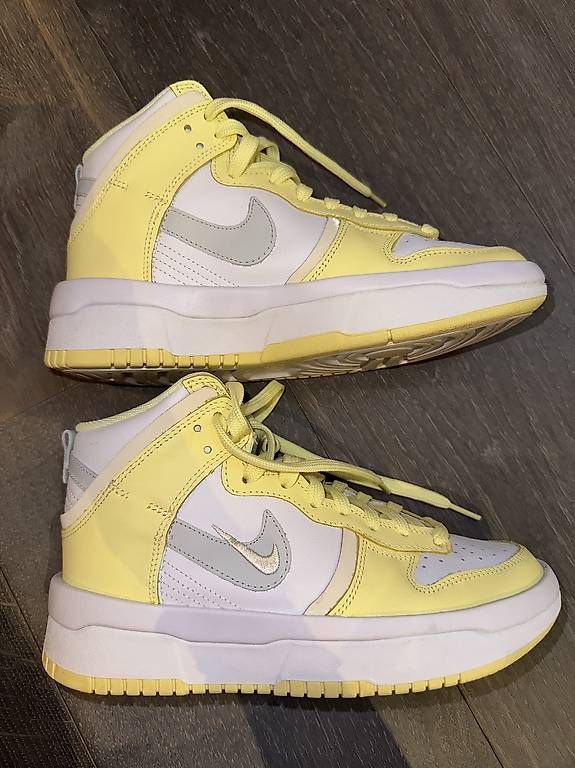 Scarpe da uomo: Nike Schuhe in der Grösse 36 – Usato da Wettswil venduto da mia_ql62