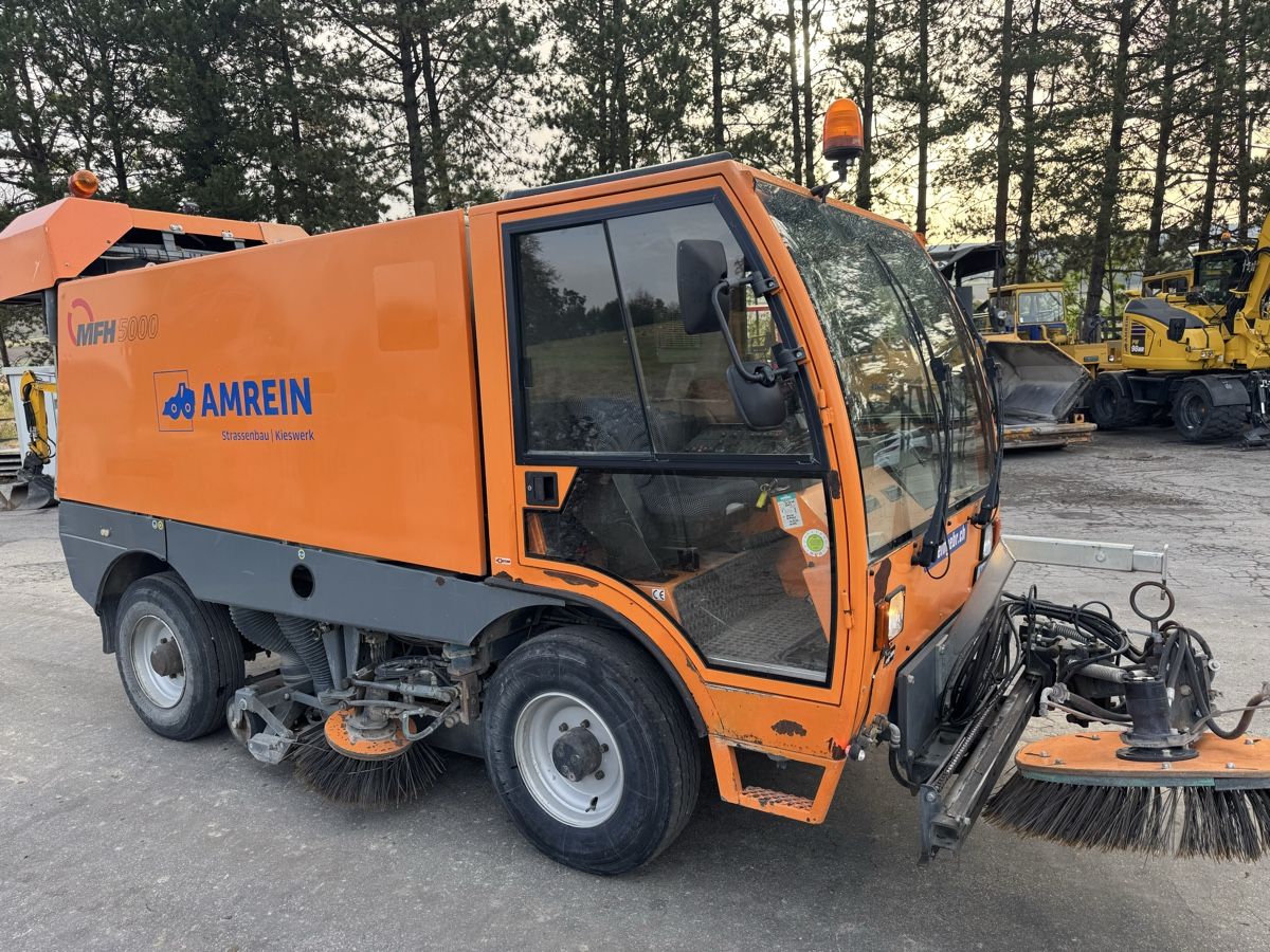 Aebi Tutte le macchine: Putzmaschine MFH 5000 – Usato da Uffikon venduto da Deutz6206