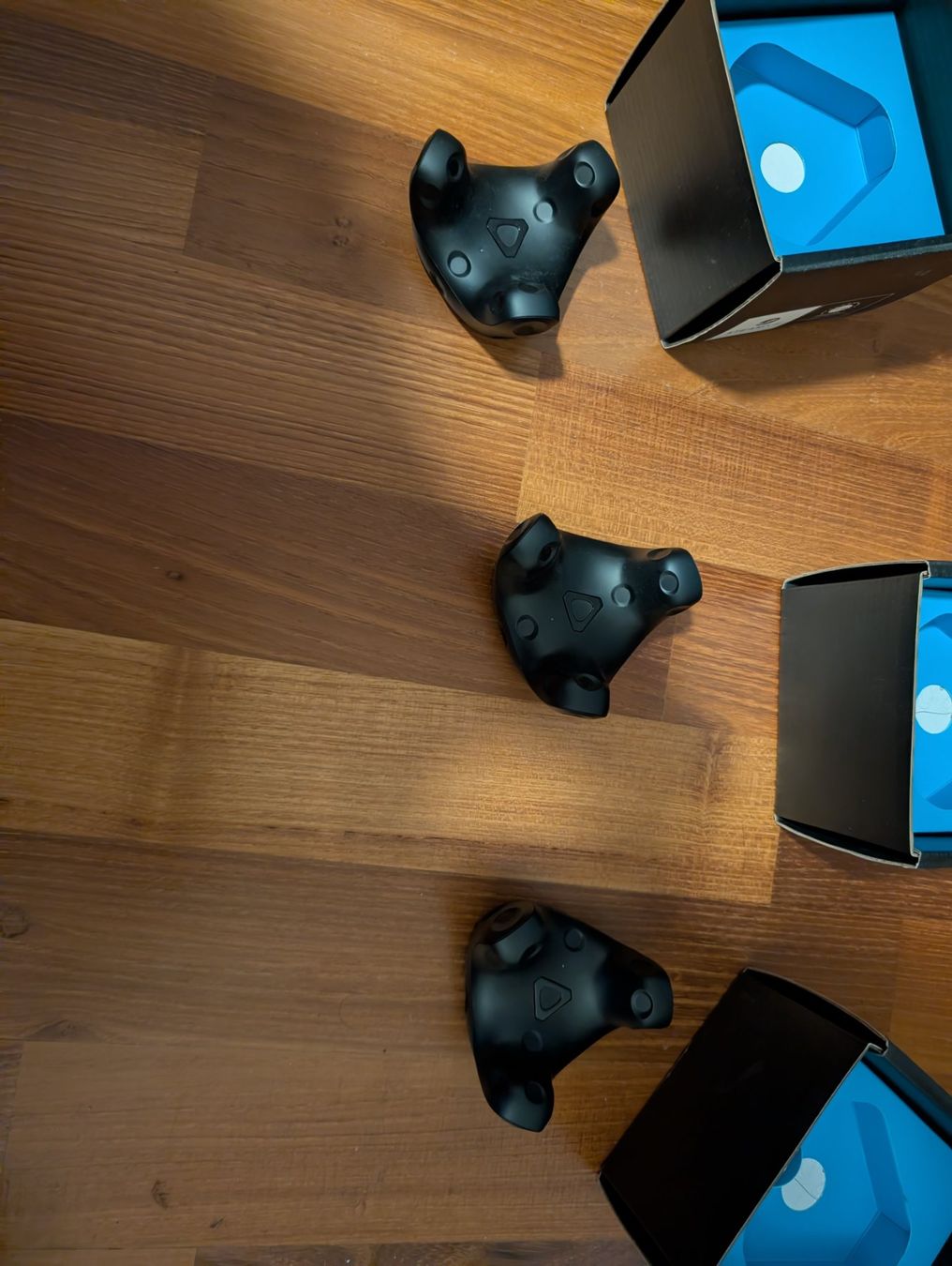 HTC Casco VR: 3x HTC Vive Tracker 3.0 – Nuovo (secondo la descrizione) da Winterthur venduto da ric_jp7p 1