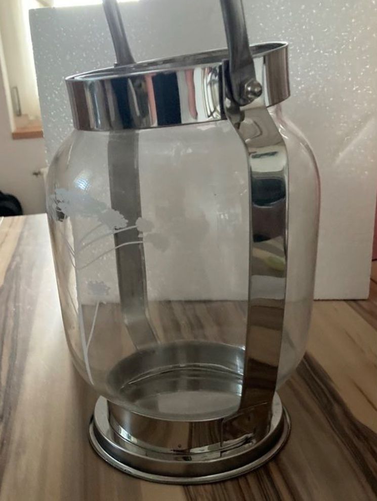 Alle Dekorationen: Dekorative Glaslaterne mit Blumenmuster, neu Blumen – Neu und originalverpackt aus Aarwangen von to-hirschi 1