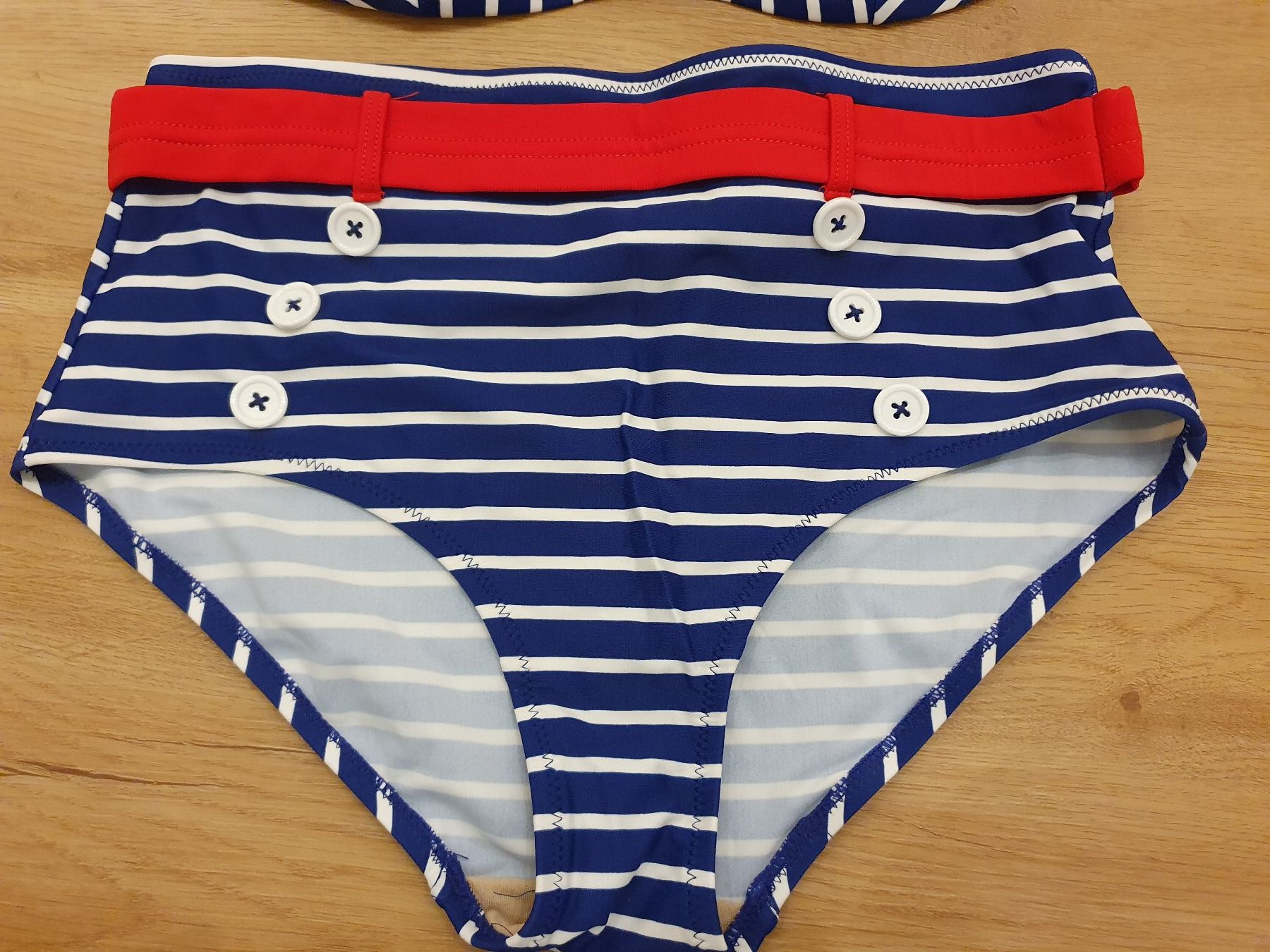 Costumi da bagno & Bikini: Bikini Pour Moi Oberteil 32 E, Hose UK 10 – Nuovo (secondo la descrizione) da Heinrichswil venduto da sabi2809 1