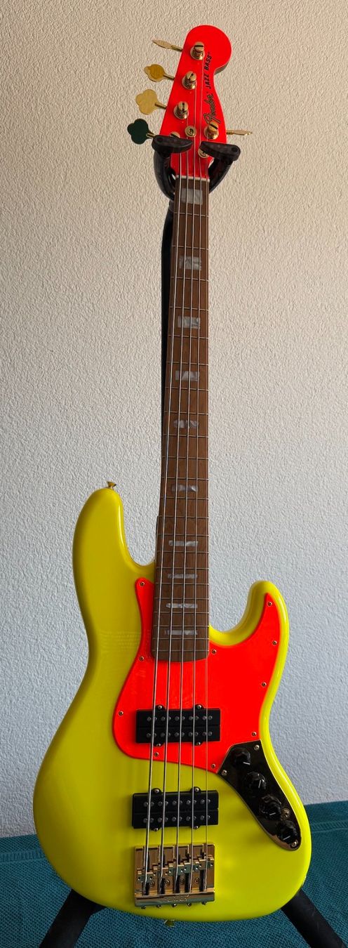 Fender Instruments de musique: Fender MonoNeon Jazz Bass V – Neuf (Voir description) à Binningen par Neptun2027