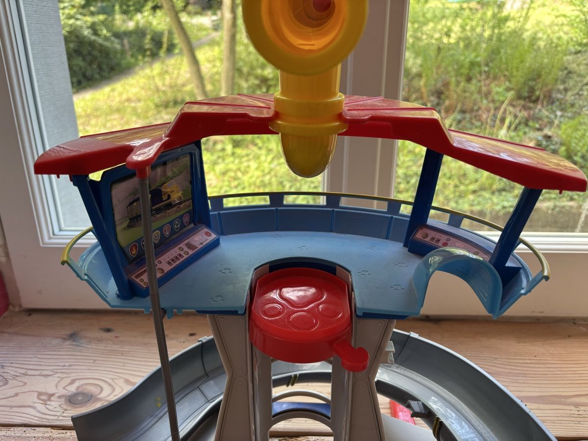Giocattoli: Paw Patrol Turm – Usato da Schaffhausen venduto da ValerieBelden 1