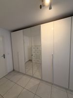Moderner Kleiderschrank in Weiss Hochglanz