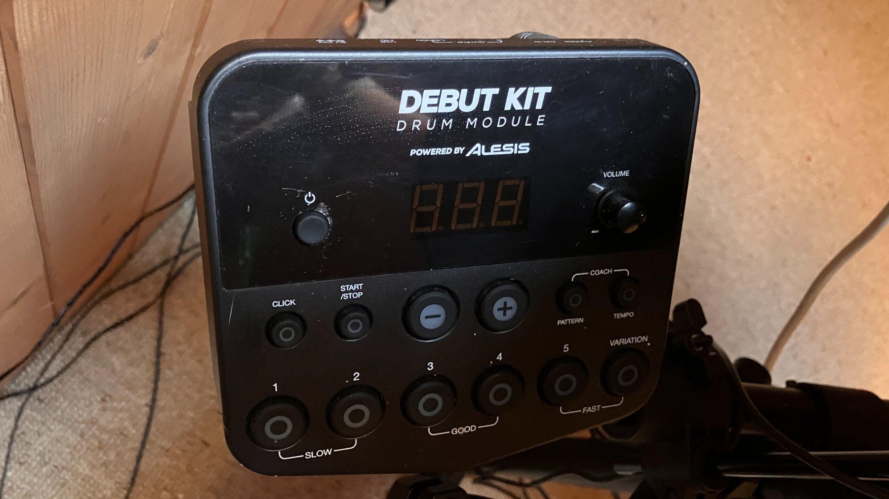 Alesis Musikinstrumente: E-drum Schlagzeug E Drum ALESIS Debut Kit – Gebraucht aus Fislisbach von Promo 7