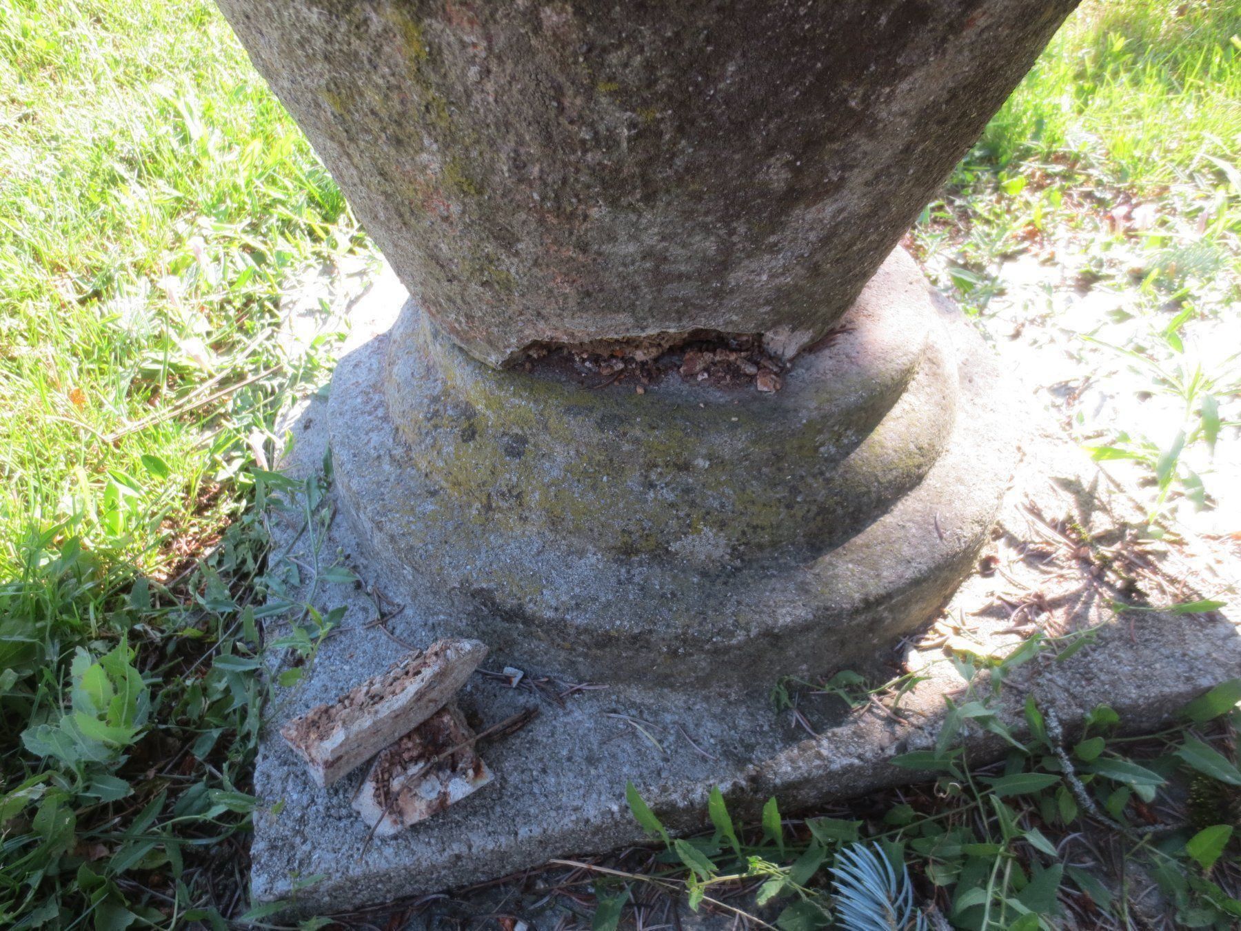 Sculture & Statue: Antike Amphore garantiert einzig. Stück – Difettoso da Männedorf venduto da Livingston 1