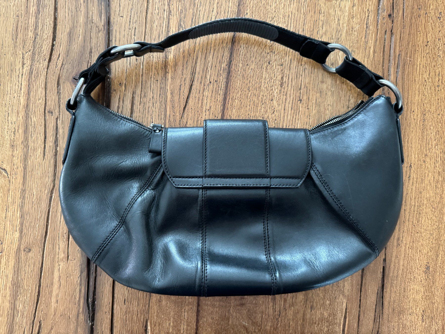 Bally Taschen für Damen: Bally Schultertasche – Gebraucht aus Muttenz von einfach-schoen 1