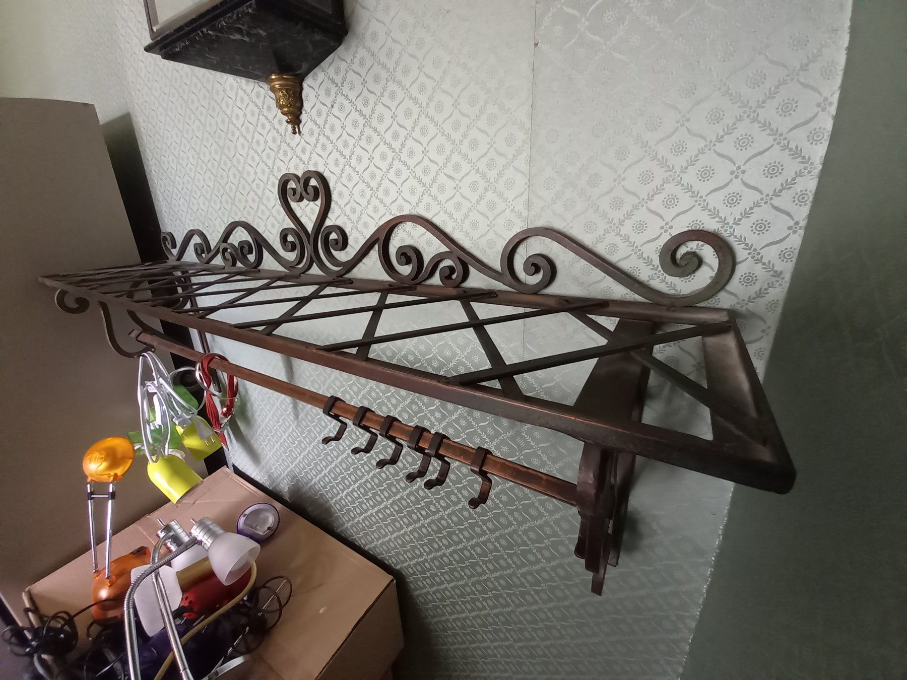 Scaffali: Console fer forgé – Usato da Ponts-de-Martel venduto da Henri-Louis