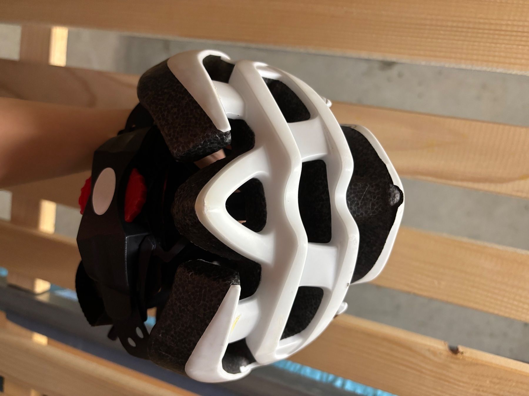 Caschi: Velohelm Grösse M – Usato da Burgdorf venduto da sha_pz8x 1