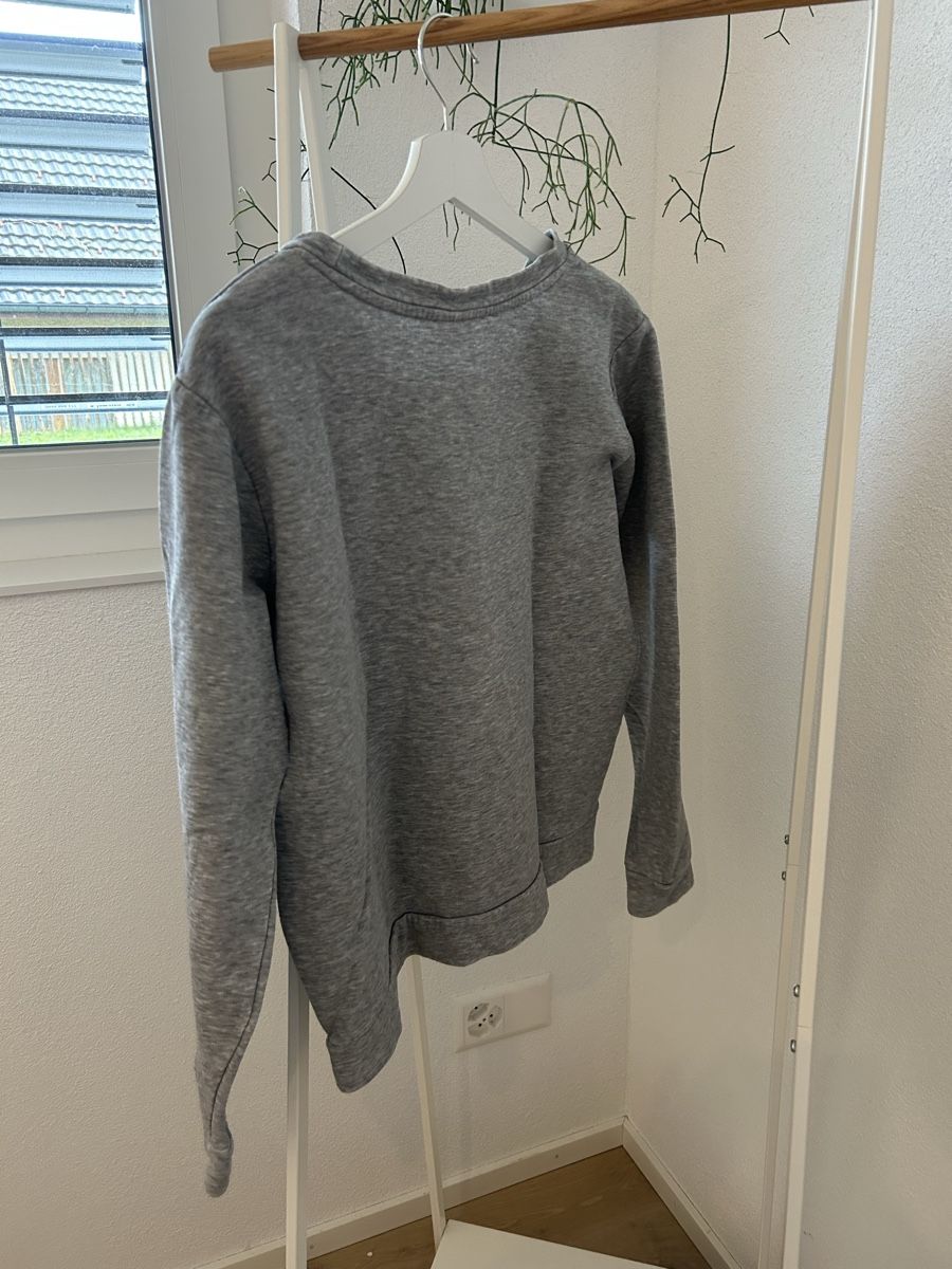 Pullover & Sweatshirts: Jacqueline de Yong Pullover Grösse M – Gebraucht aus Niederhelfenschwil von aur_ms6f 3
