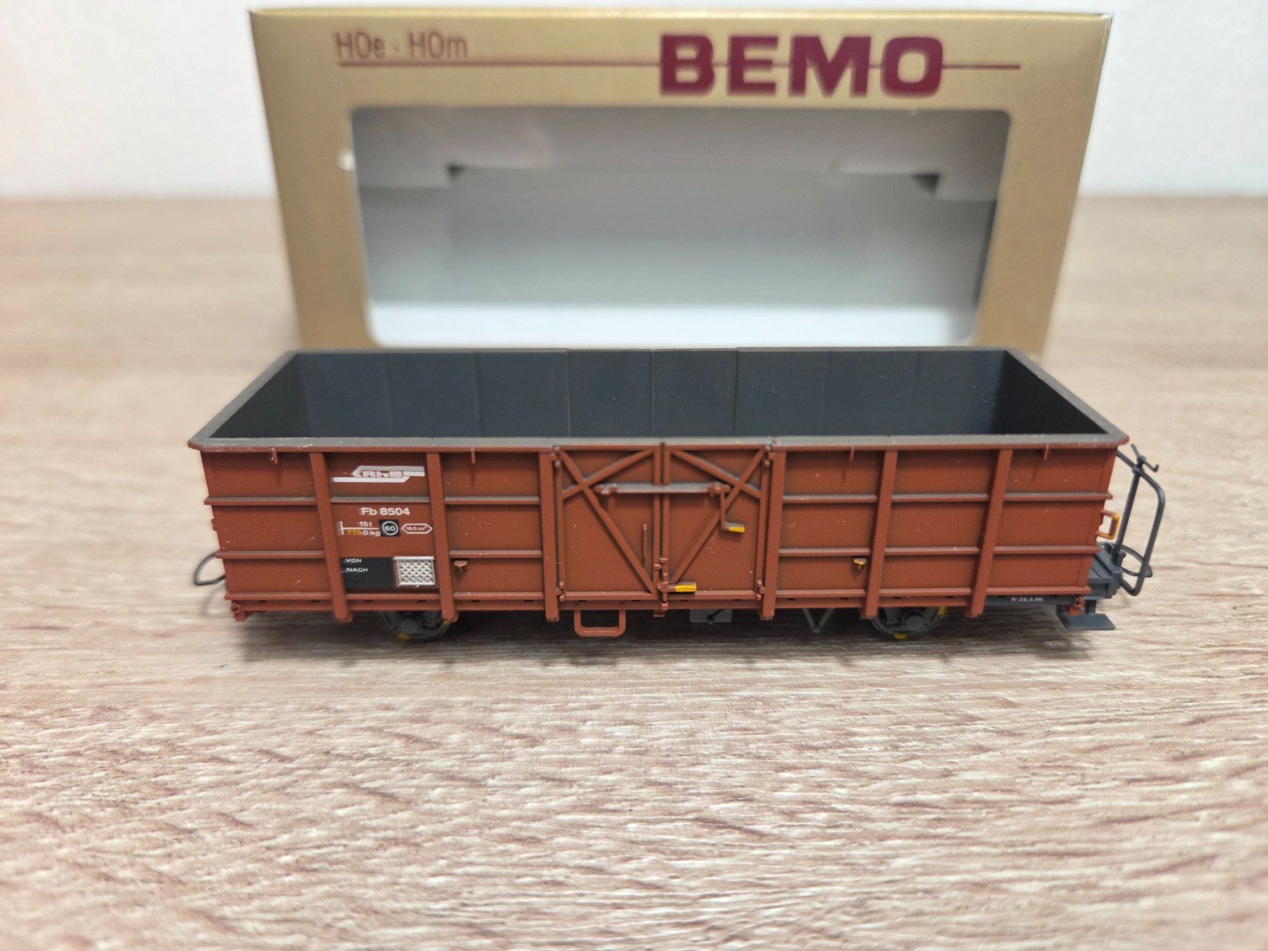 Bemo Modellini di ferrovie: Bemo 2255 174 Güterwagen RhB H0m – Usato da St-Aubin-Sauges venduto da Lo_Go 1