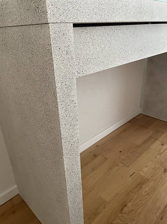 Ikea Tavoli da trucco: Ikea Schminktisch Stein Optik – Usato da Islikon venduto da l.ina3 2