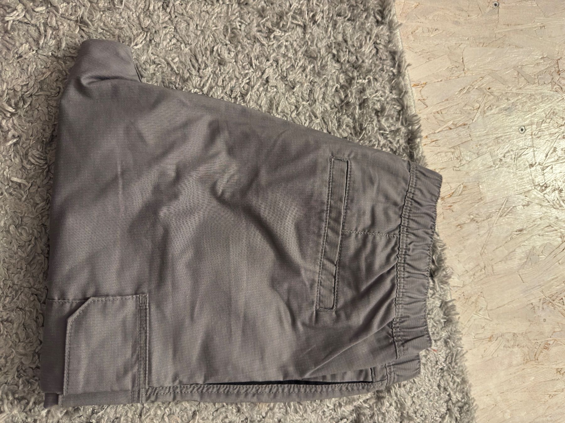 H&M Pantaloni: H&M Hose neu – Nuovo (secondo la descrizione) da Römerswil LU venduto da oli_9hd5