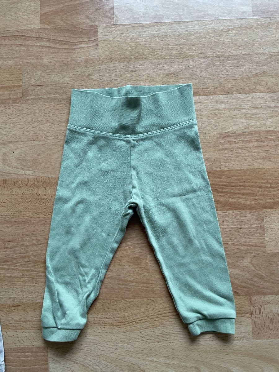 Pantalons: Gr. 80 legging – D'occasion à Wädenswil par flo8820