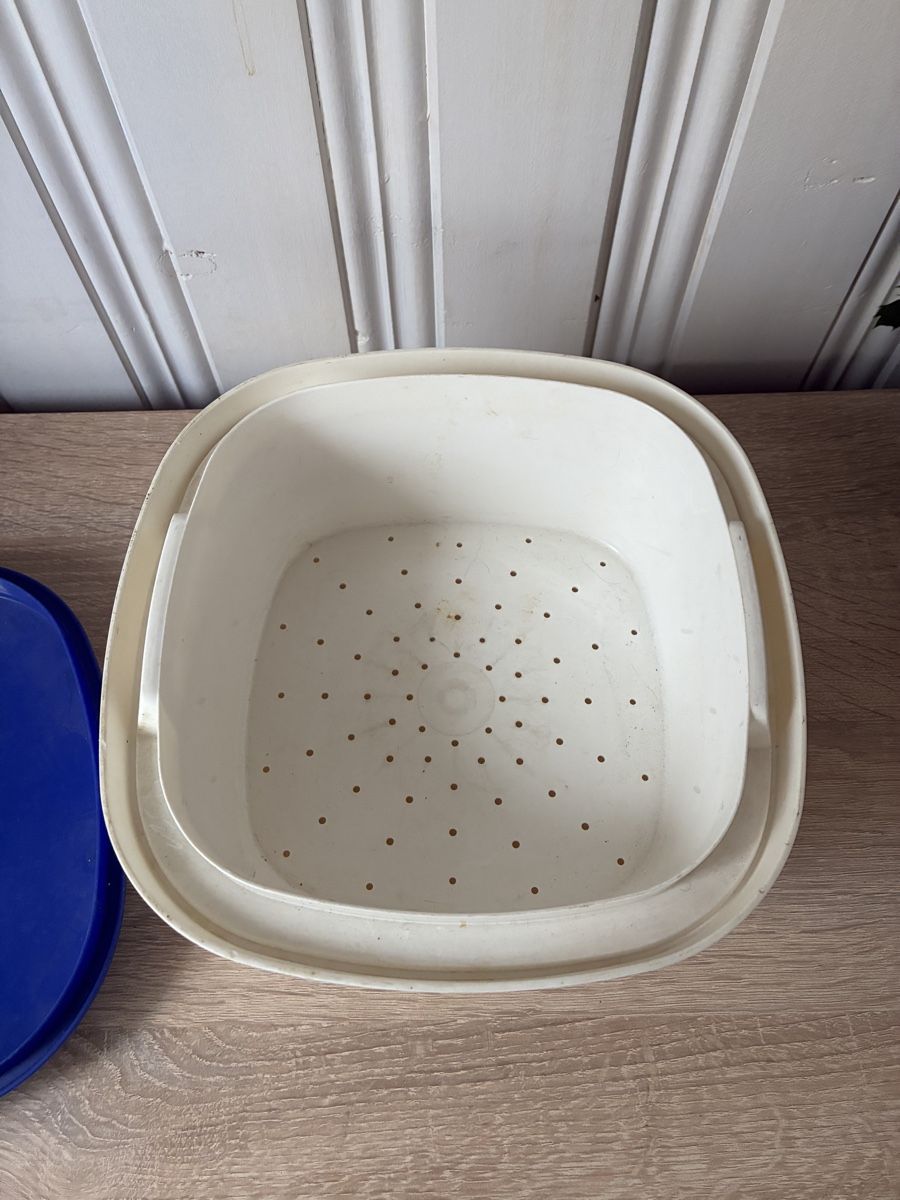 Tupperware Altro in Decorazioni & Accessori: Boîte à salade Tupperware blanc bleu état correct – Usato da Beuson (Nendaz) venduto da Pinkfloyd71 3