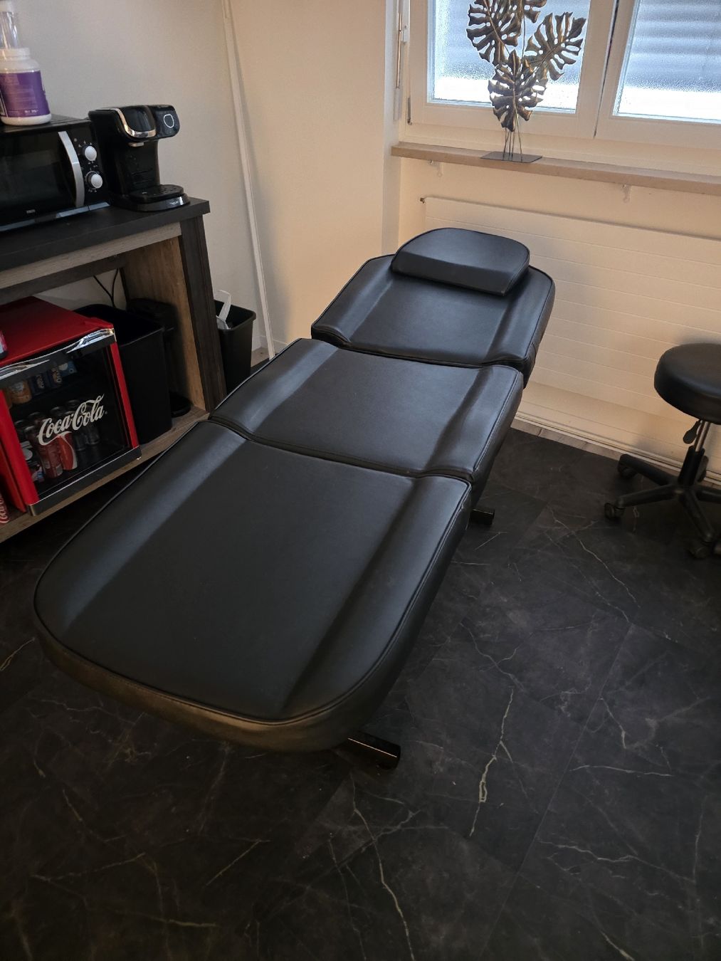 Lettini & sedie per cosmetici: Massageliege Neu – Nuovo (secondo la descrizione) da Dornach venduto da cam_ft6z 1
