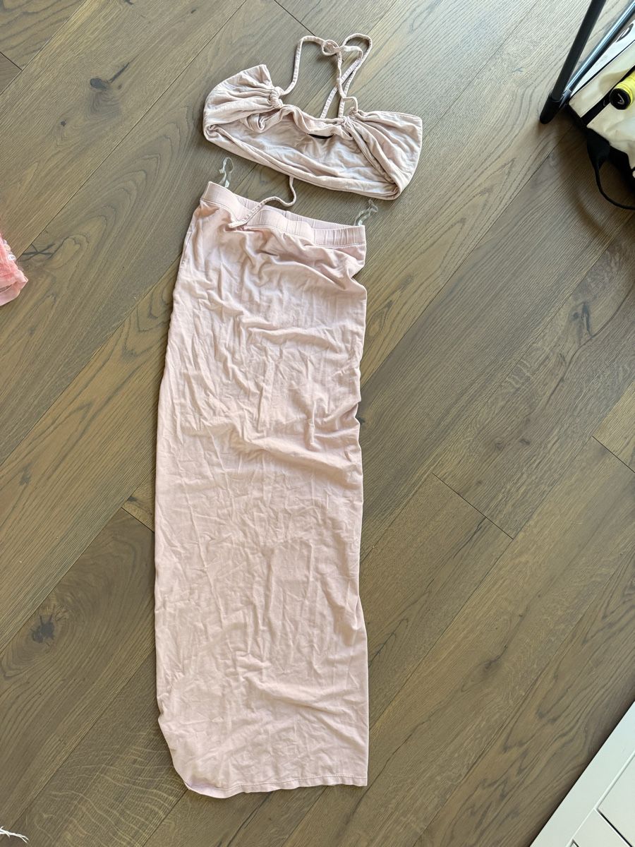 Lotti di vestiti: Skirt and top set from Bali – Usato da Zürich venduto da Bellinka23 3