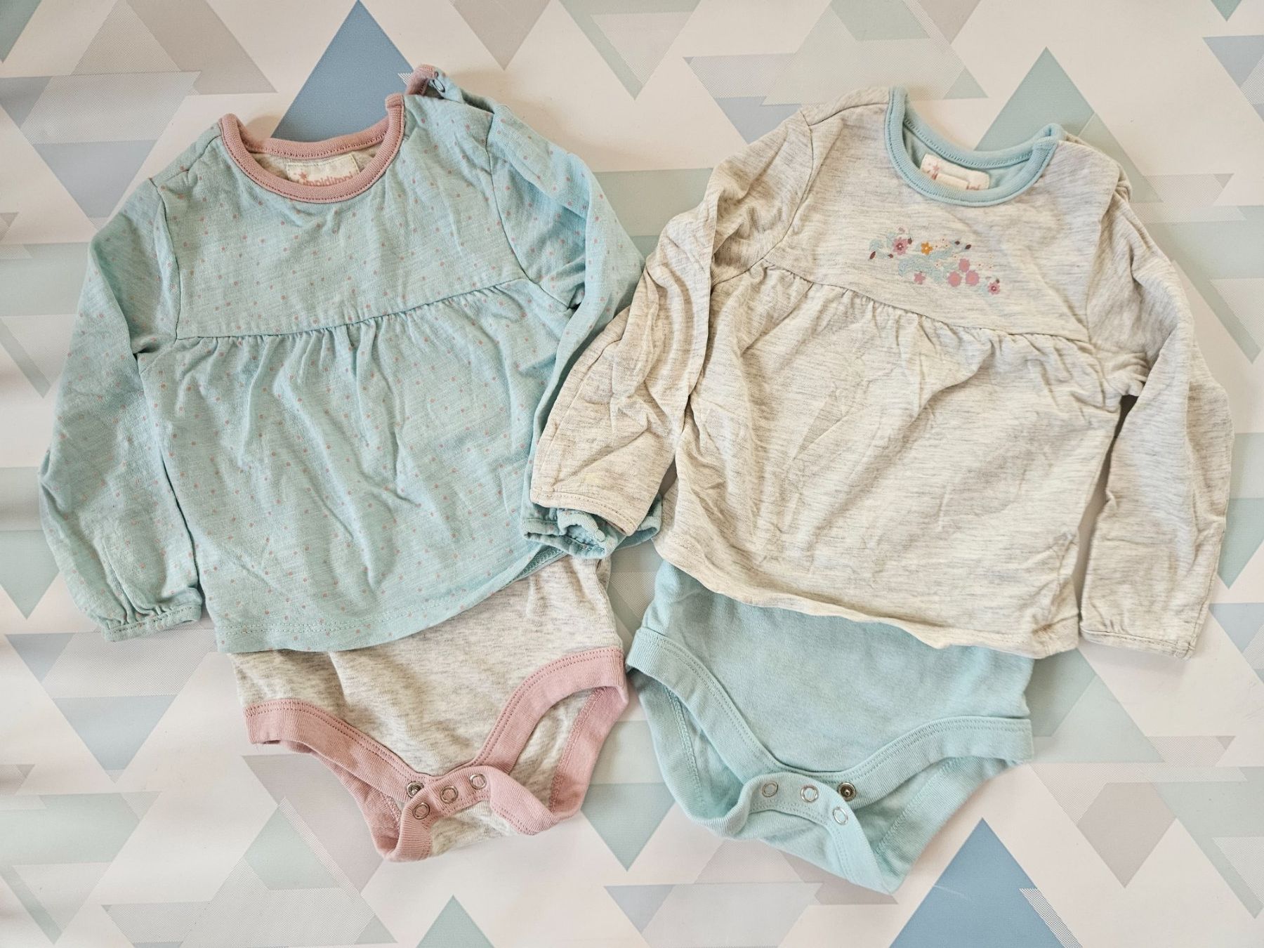 Sous-vêtements: 2x Body langarm Gr. 74/80 – D'occasion à Worb par jun_fj8w