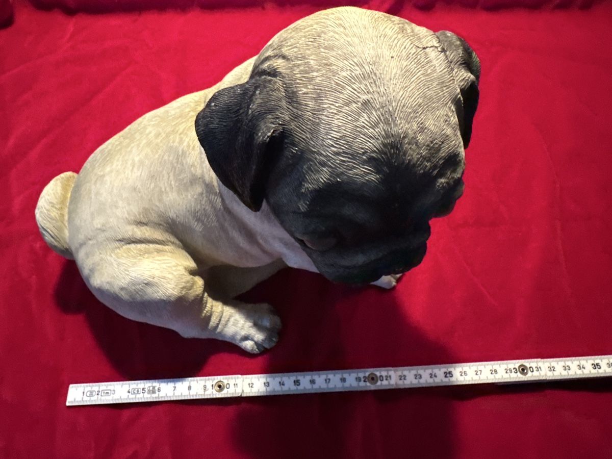 Statuette: Mops Figur Dekoobjekt aus Kunstharz – Usato da Zürich venduto da Chaeffeler 7