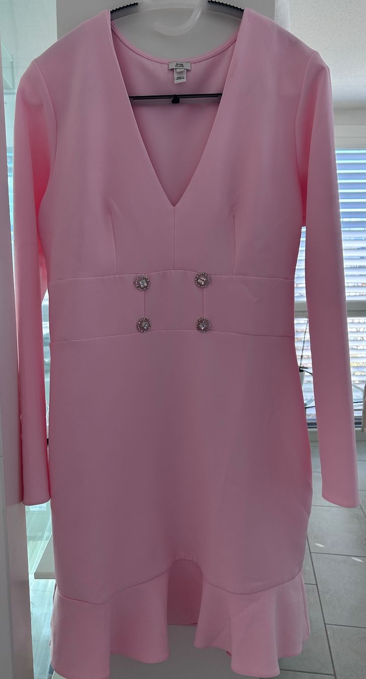 Robes: River Island Kleid Rosa – Neuf (Voir description) à Freienbach par mar_rvc6