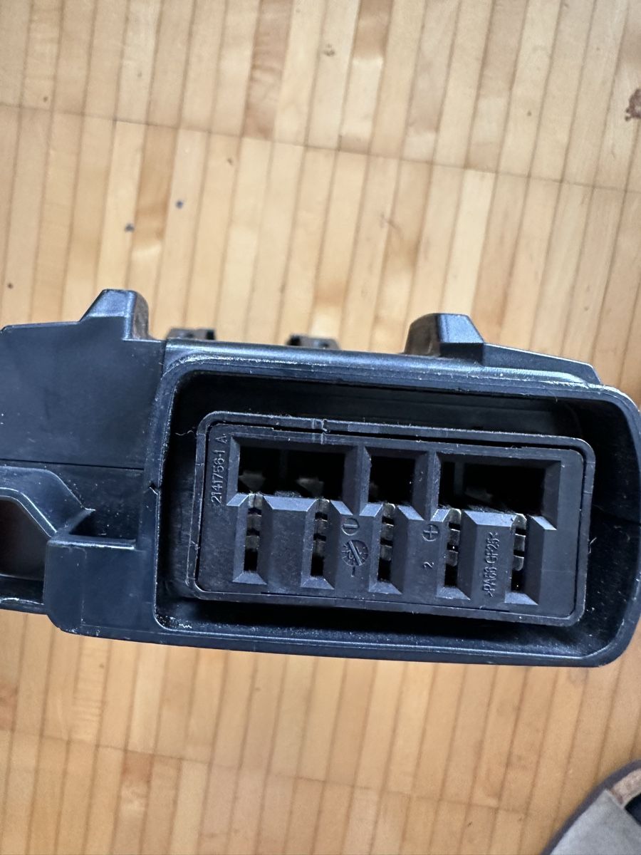 Bosch Batterie: Bosch Classic Batterie Defect – Difettoso da Vevey venduto da Alexbknight 3